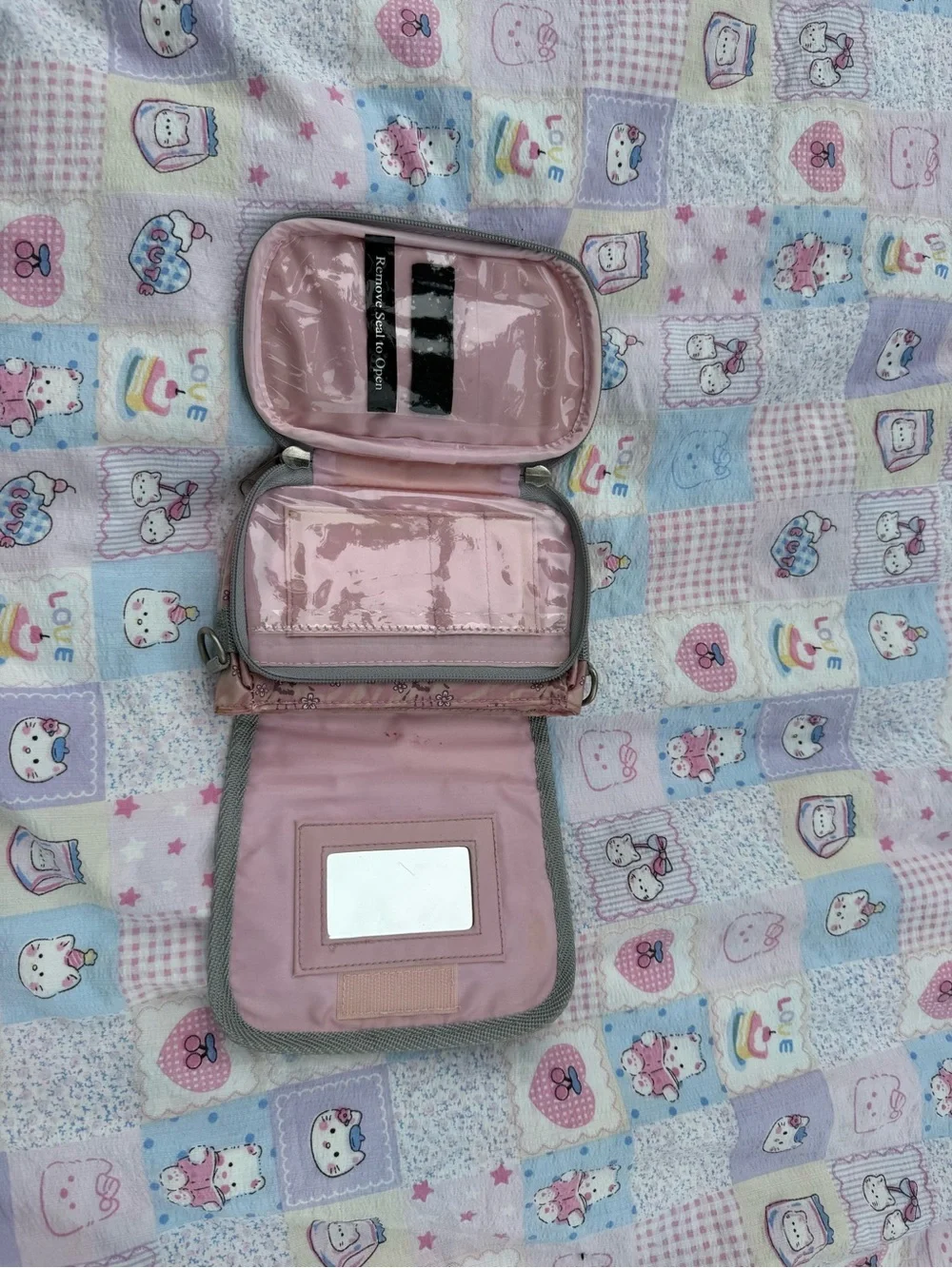 Y2K Vintage MUDD pink wallet